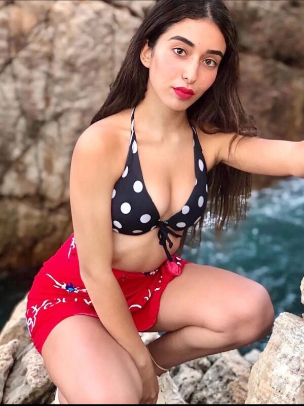 Escort in hotel Yas Island 0524076003 Yas Island Escorts