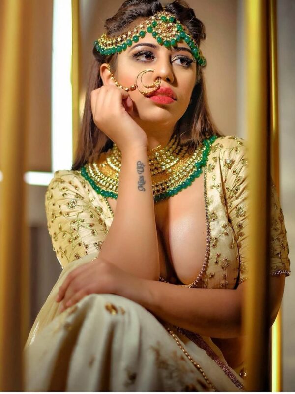 0506129535 vip exclusive Indian escort in Yas Island