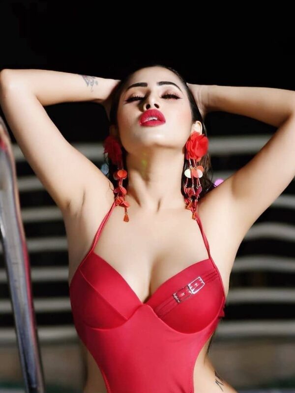 0506129535 friendly atmosphere Pakistani escort in Yas Island