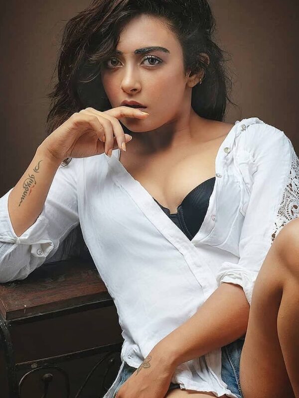 0506129535 young European escort in Yas beach